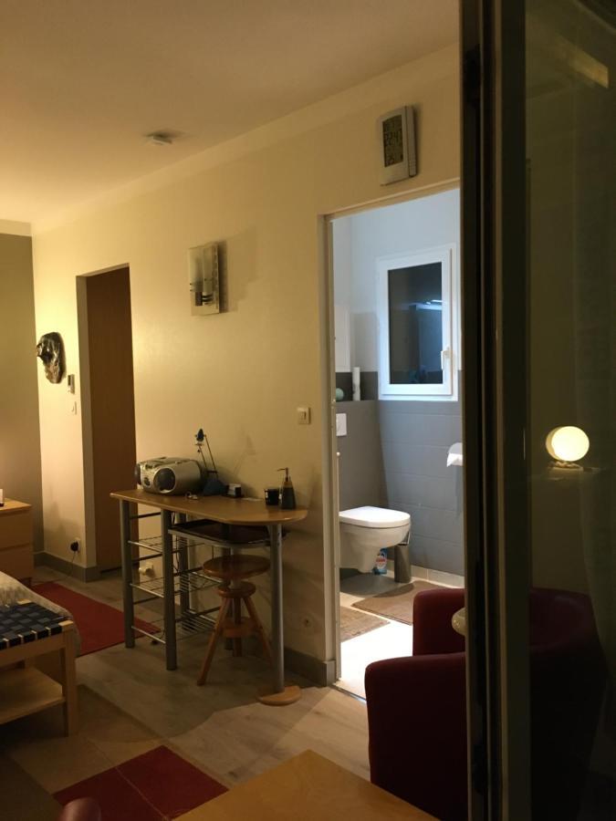 La Chambre Des Amis Parthenay Exterior foto